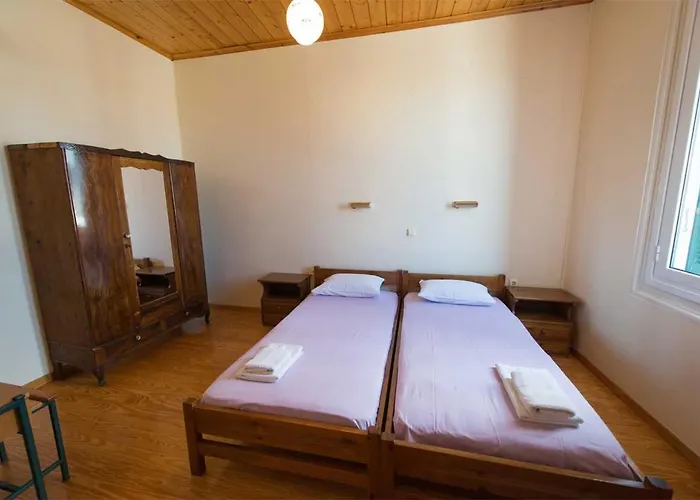 Patrai Lägenhetshotell 3*