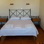 Patrai 3*