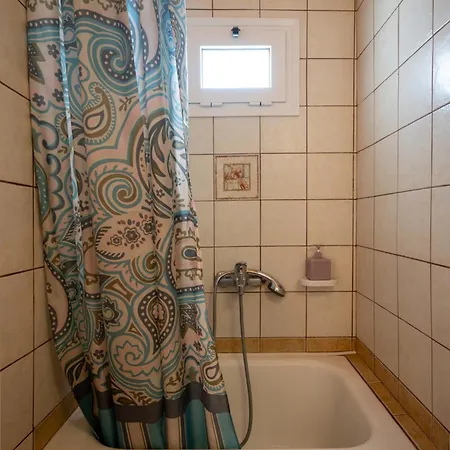 Patrai Aparthotel 3*