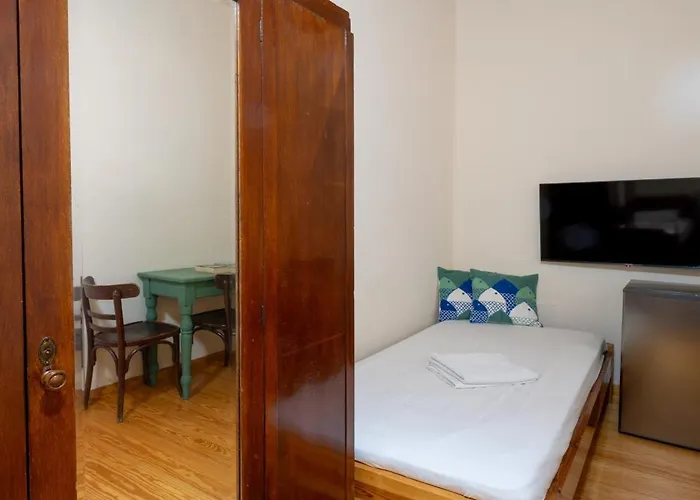 Aparthotel Patrai 3*